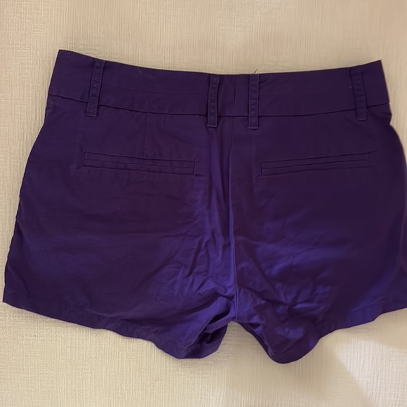 Shorts - Picture 2 of 3